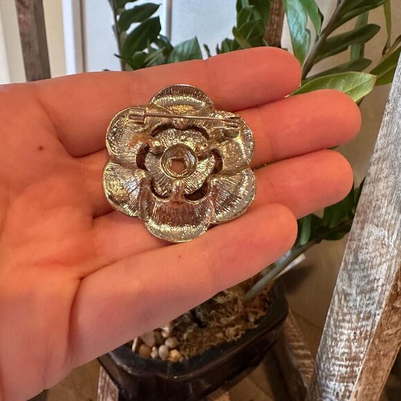 Vintage Flower brooch cream and black Flower Pin Black and White Flower Gift - Picture 2 of 2